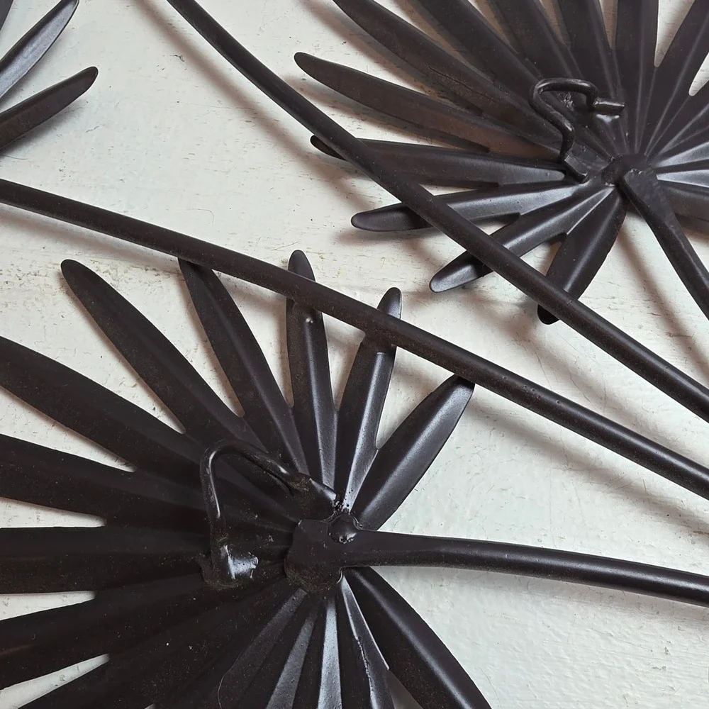 Black Metal Palm Leaf Wall Art Tropical Fan Frond Vertical Sculpture 34